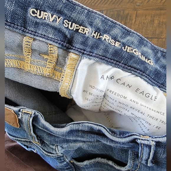 Women's American Eagle Next Level Stretch Curvy Super Hi-Rise Jegging Medium - Picture 5 of 16